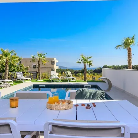 Lea Magdalena Iv * Krk Town